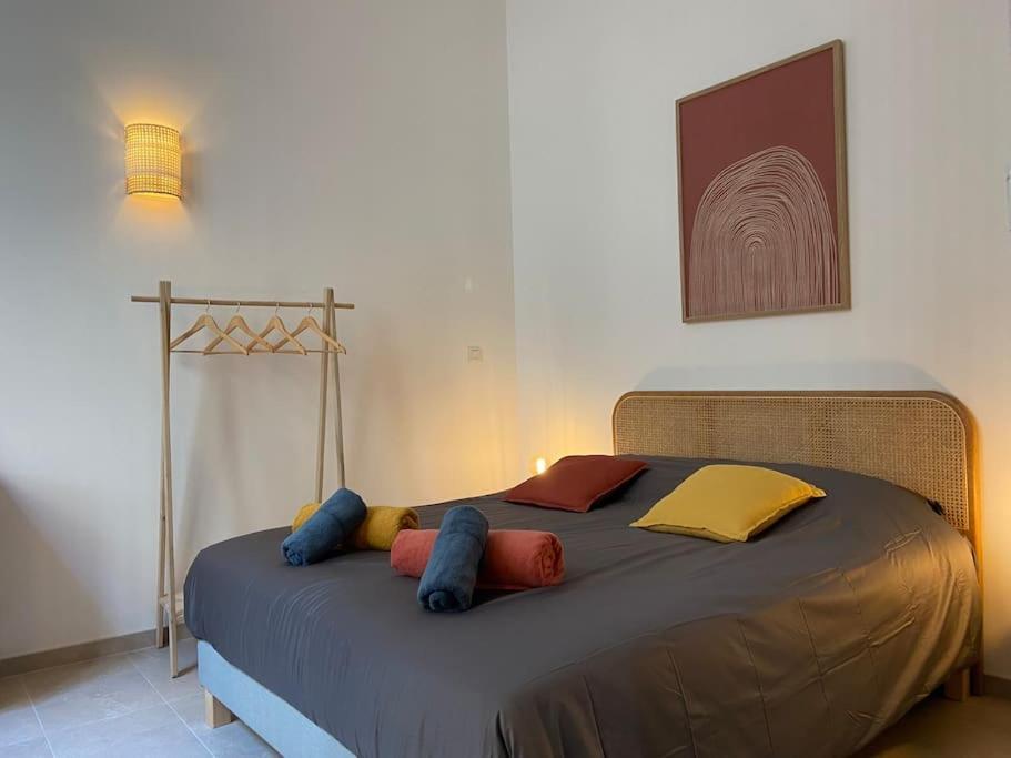Appartement Avec Ventilateurs Proche Du Palais Des Papes Avignon Exterior photo